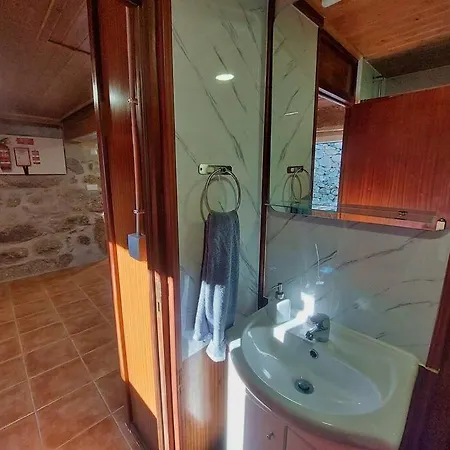 Casa Ti' Beites, No Santuario De Nossa Senhora Da Peneda * اركوس دي فالديفيز
