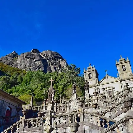 Casa Ti' Beites, No Santuario De Nossa Senhora Da Peneda * اركوس دي فالديفيز