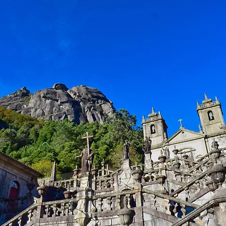 Casa Ti' Beites, No Santuario De Nossa Senhora Da Peneda * اركوس دي فالديفيز